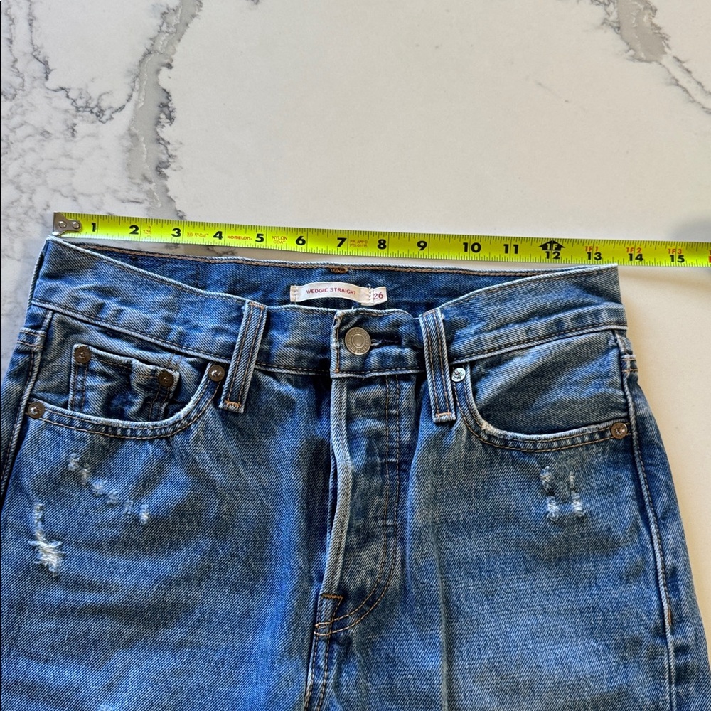 LEVIS Wedgie Straight 26 - Picture 11 of 15